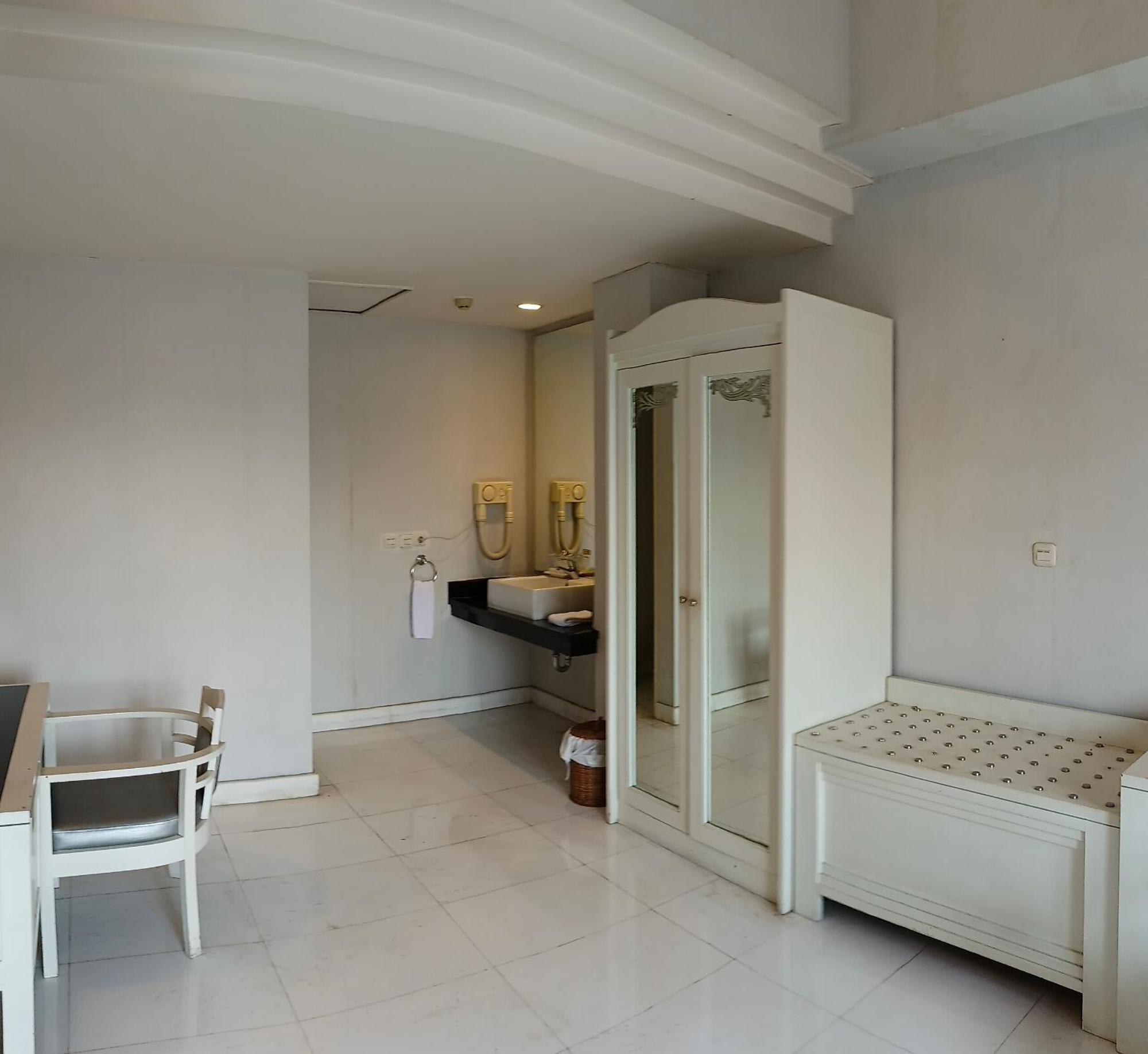 Lux Tychi Hotel Malang Luaran gambar
